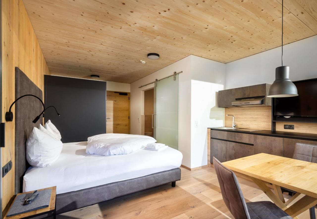 Ad-Fontanas Appartements فاندنس المظهر الخارجي الصورة